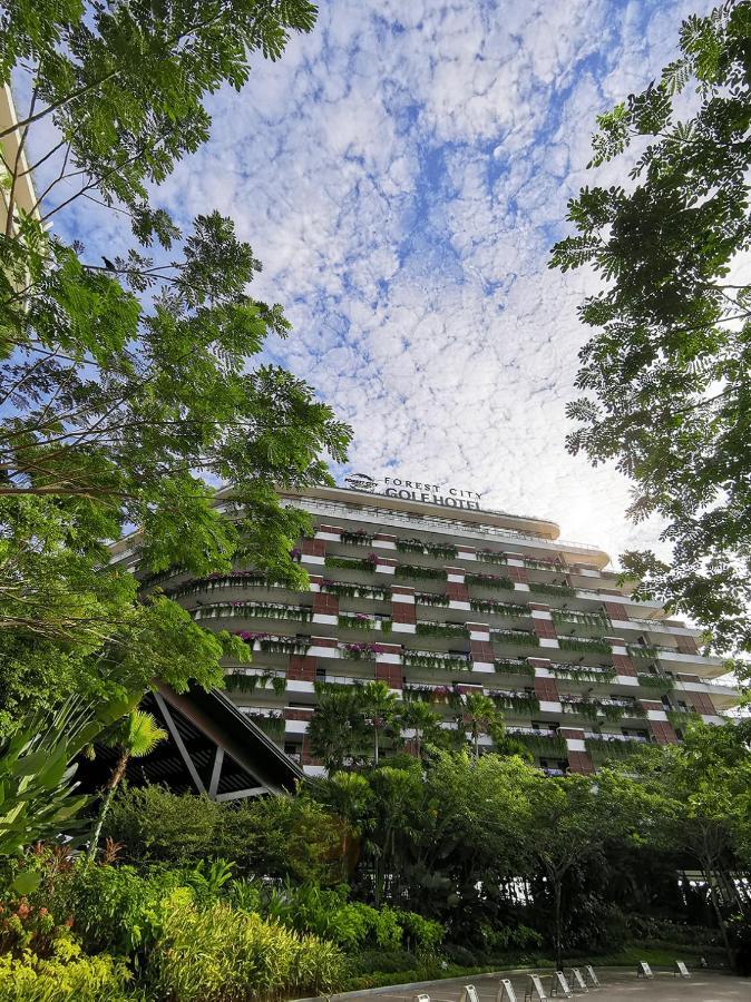 Forest City Golf Hotel Nusajaya  Buitenkant foto