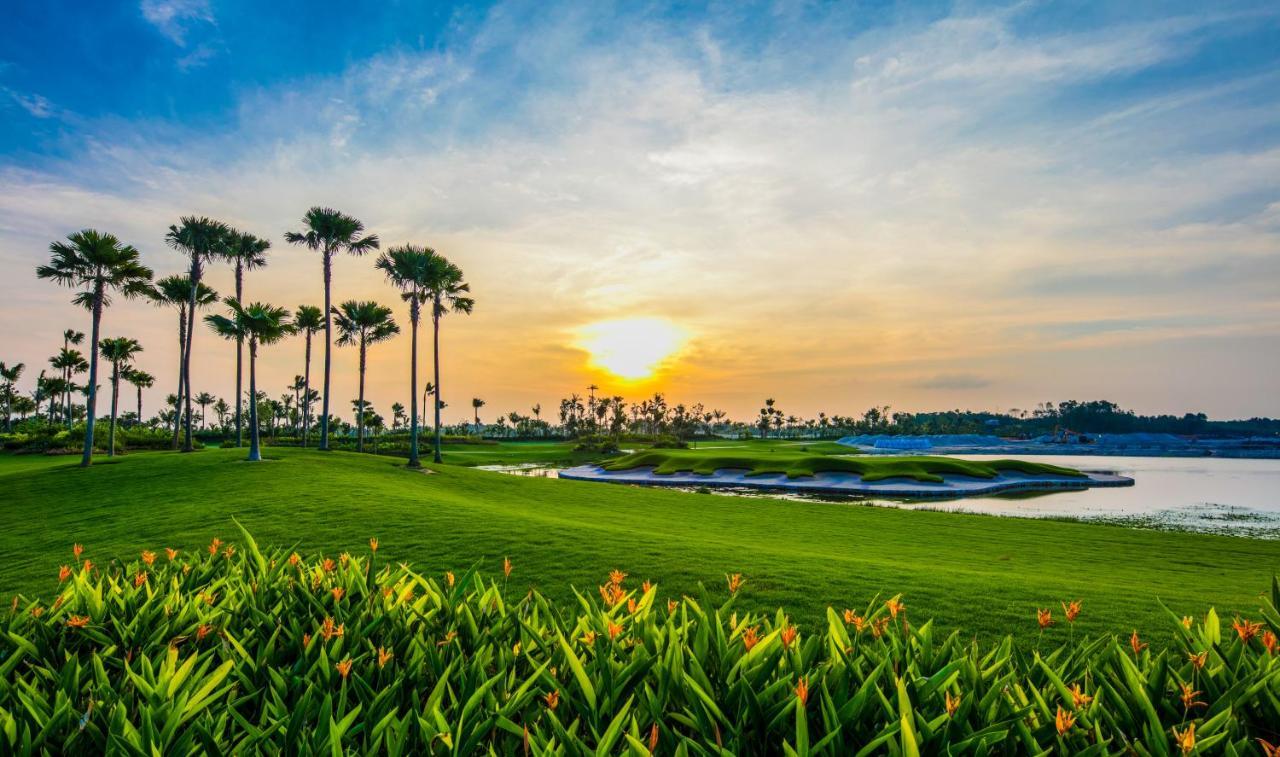 Forest City Golf Hotel Nusajaya  Buitenkant foto