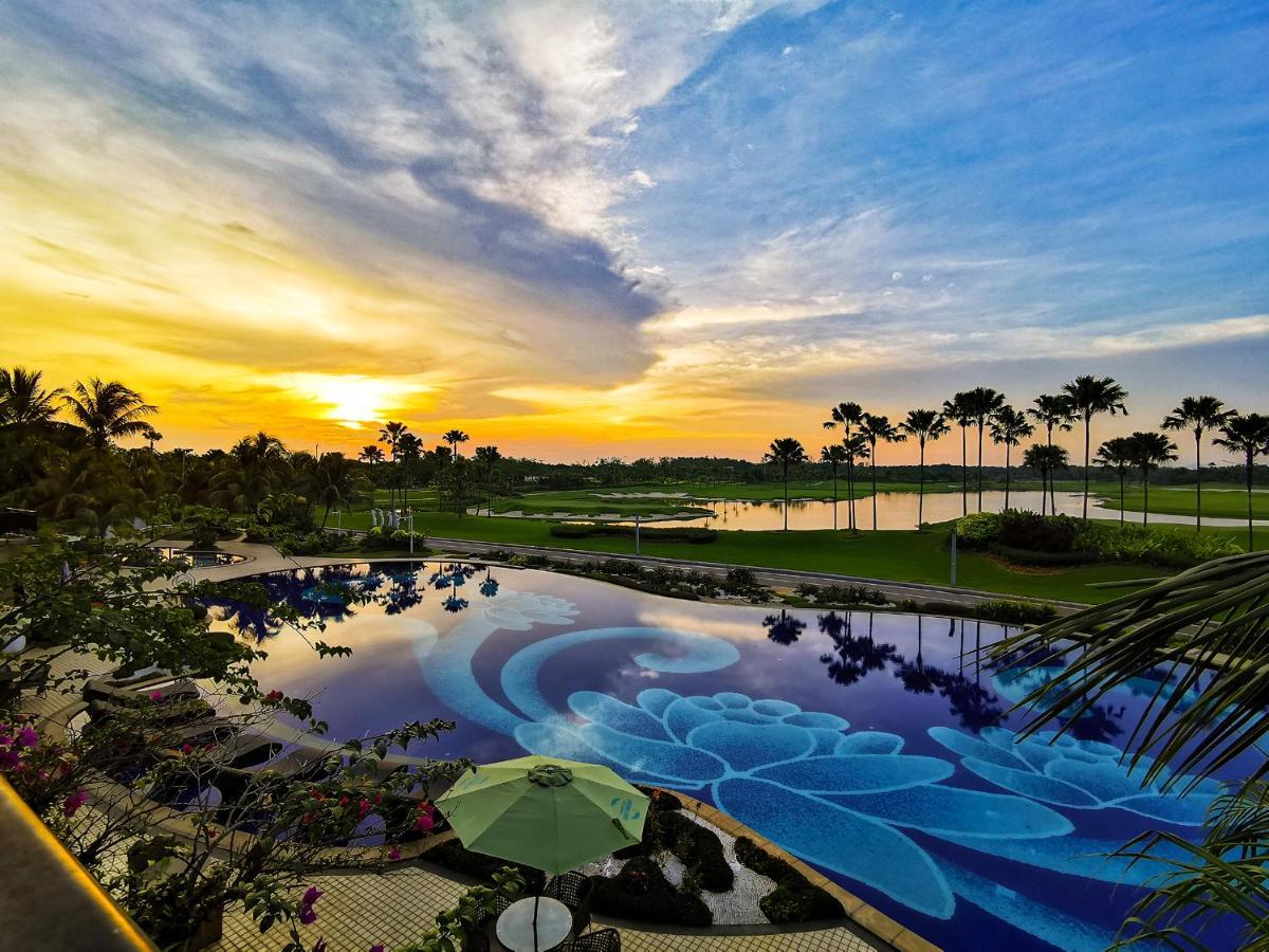 Forest City Golf Hotel Nusajaya  Buitenkant foto