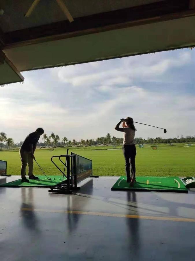 Forest City Golf Hotel Nusajaya  Buitenkant foto