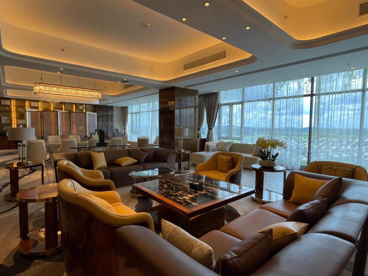 Forest City Golf Hotel Nusajaya  Buitenkant foto