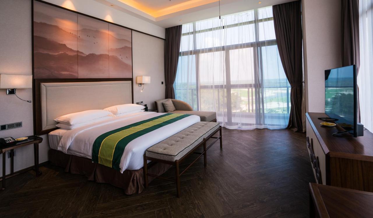 Forest City Golf Hotel Nusajaya  Buitenkant foto